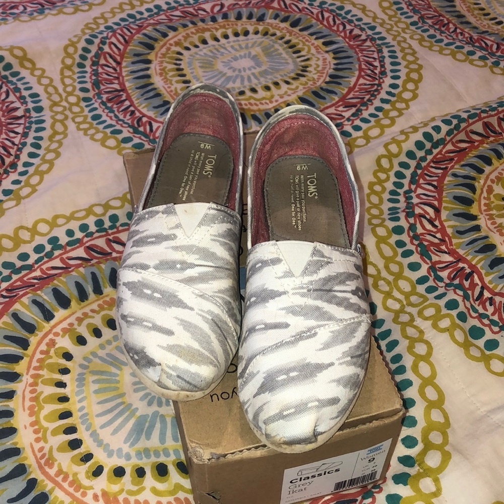 Toms - Grey Ikat Classics, Size 9